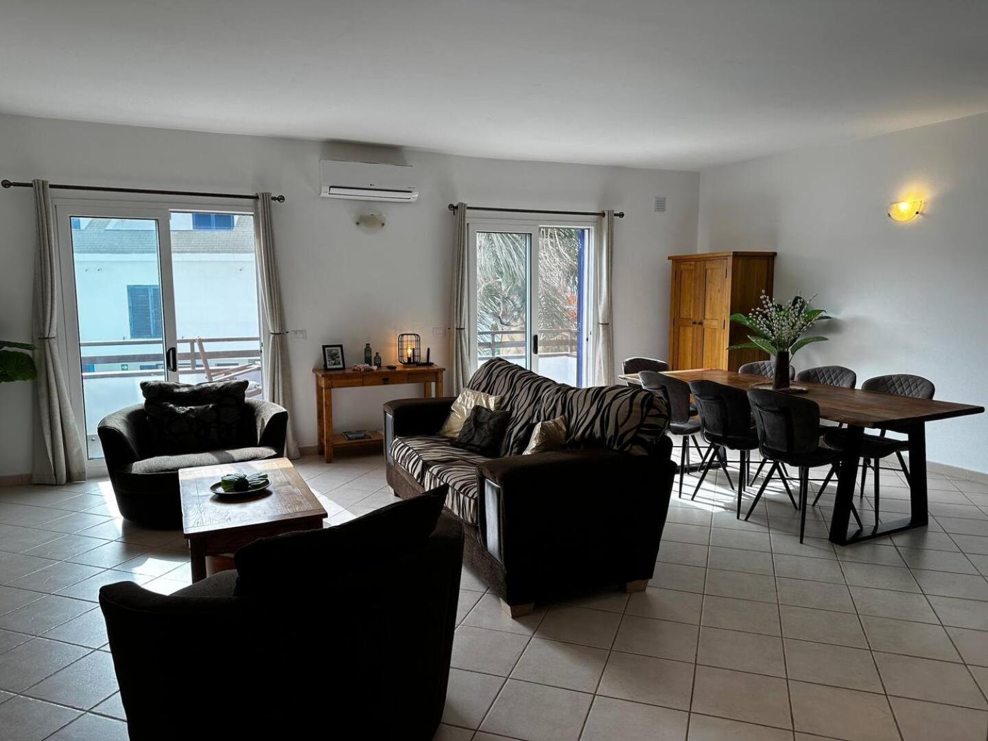 Leme Bedje Two Bedroom - By Bobbywashere Santa Maria Exterior foto