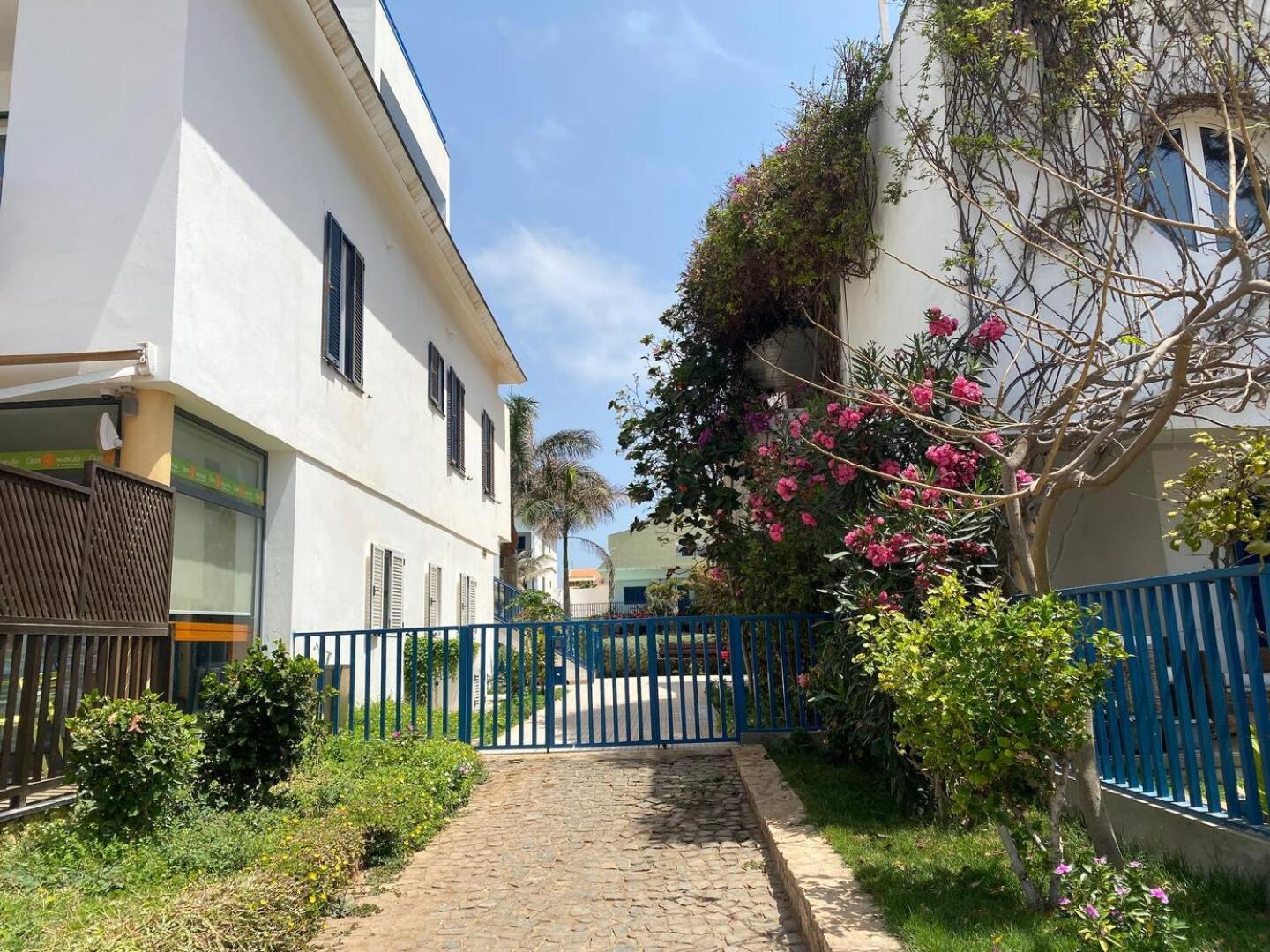 Leme Bedje Two Bedroom - By Bobbywashere Santa Maria Exterior foto