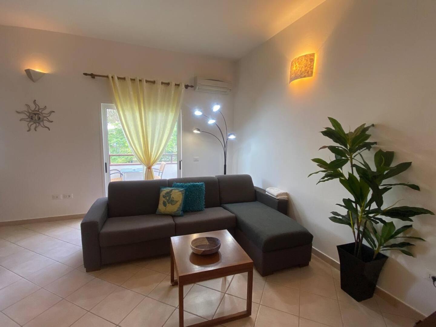 Leme Bedje Two Bedroom - By Bobbywashere Santa Maria Exterior foto