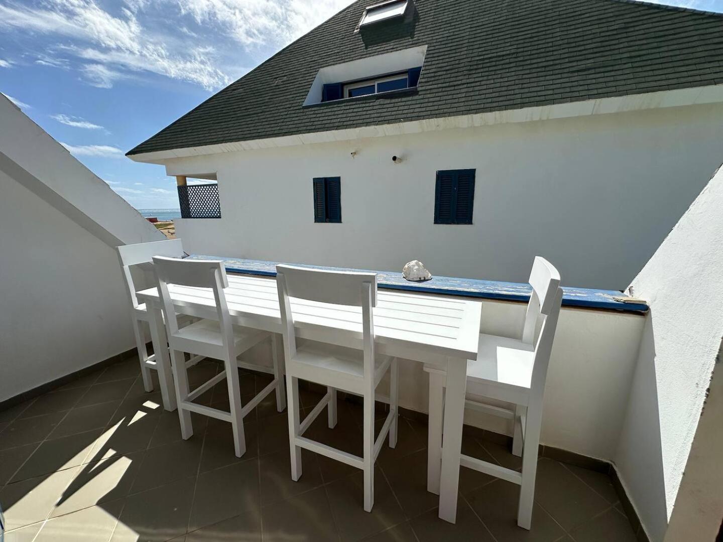Leme Bedje Two Bedroom - By Bobbywashere Santa Maria Exterior foto