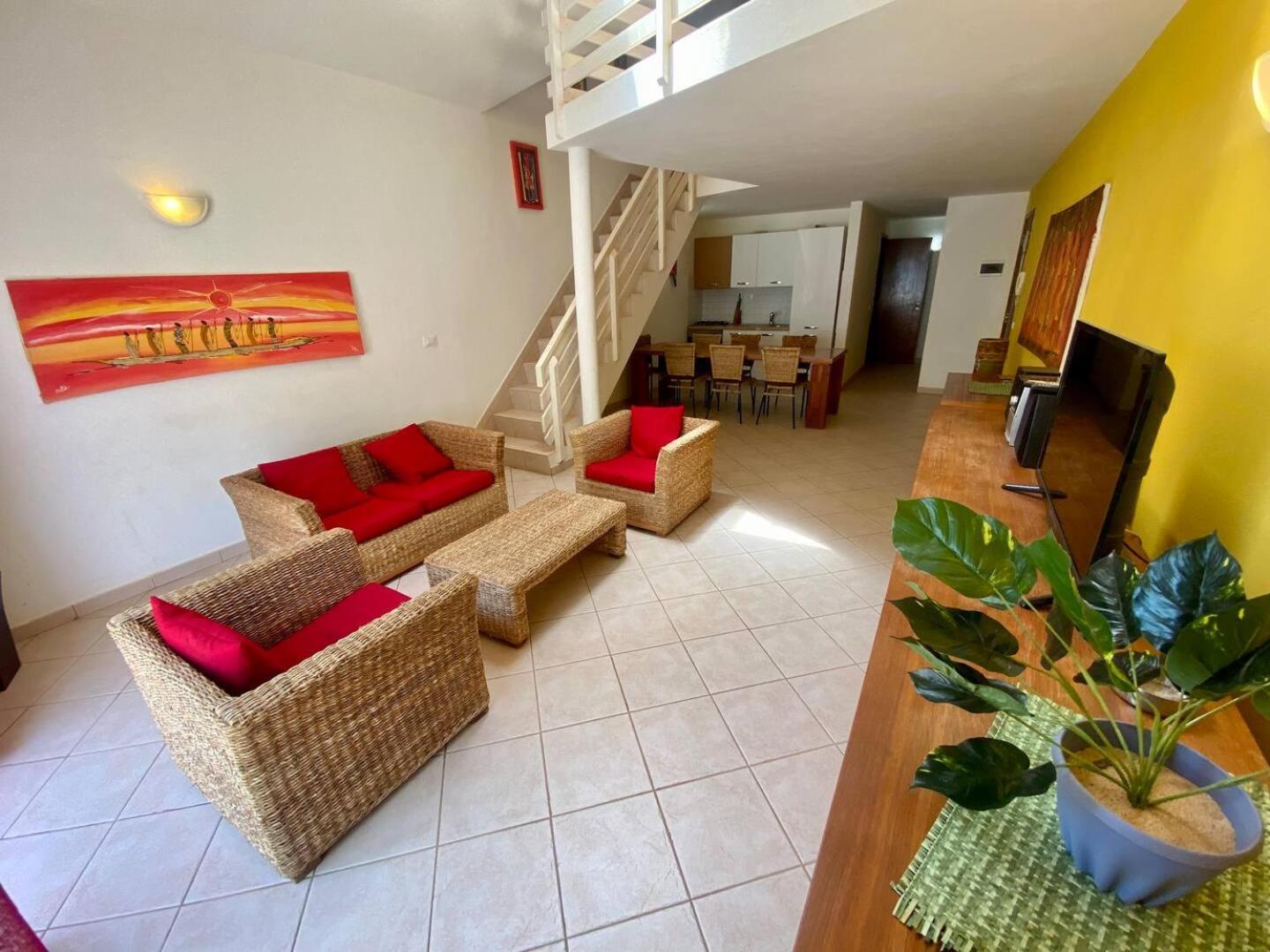 Leme Bedje Two Bedroom - By Bobbywashere Santa Maria Exterior foto