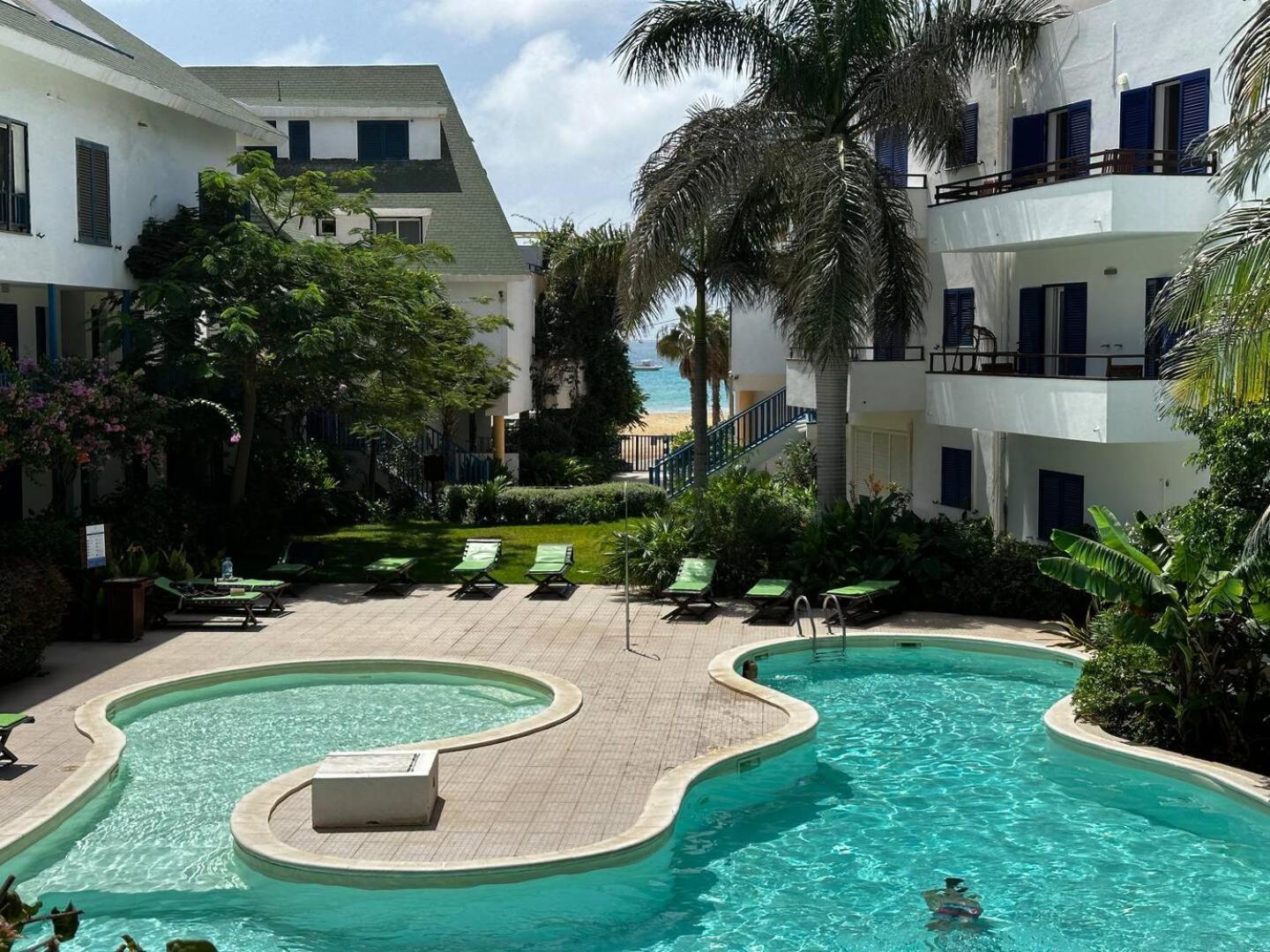 Leme Bedje Two Bedroom - By Bobbywashere Santa Maria Exterior foto